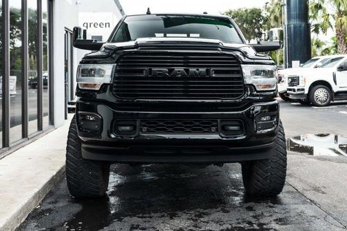 2019 RAM 3500 Laramie Crew Cab 4x4 6'4' Box