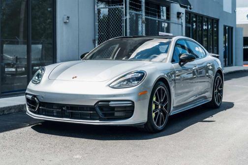 2018 Porsche Panamera Turbo
