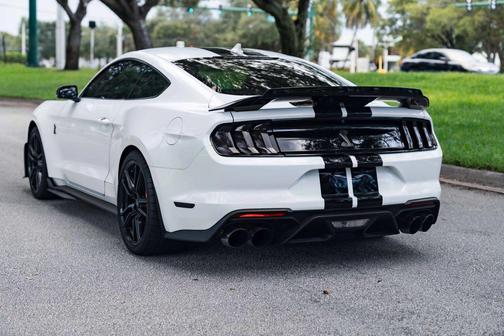 2022 Ford Shelby GT500 Base