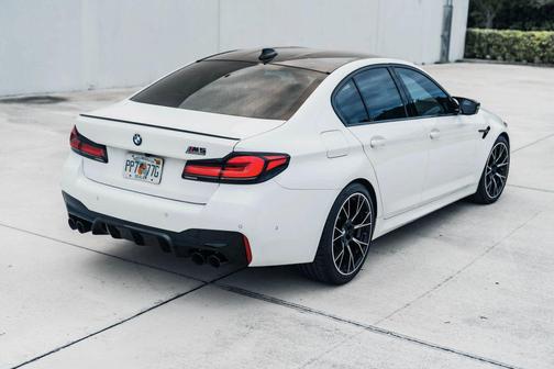 2022 BMW M5 Base