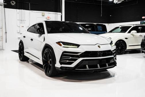 2022 Lamborghini Urus Sport Utility 4D
