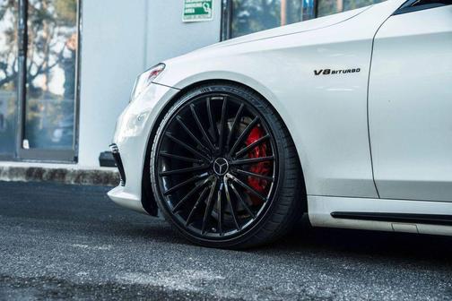 2017 Mercedes-Benz AMG S 63 4MATIC