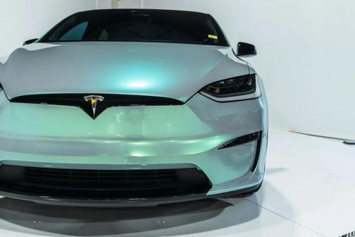 2023 Tesla Model X Standard Sport Utility 4D