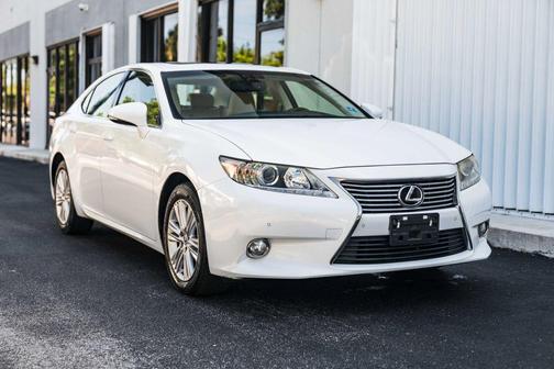 Starfire Pearl 2014 Lexus ES 350 Base