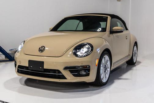 2019 Volkswagen Beetle 2.0T SE
