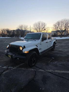 2022 Jeep Gladiator Sport