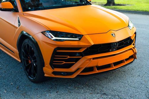 2019 Lamborghini Urus Sport Utility 4D