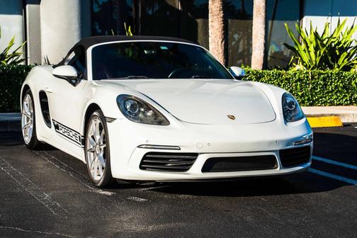 2017 Porsche 718 Boxster Roadster 2D