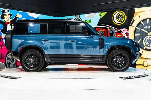 2022 Land Rover Defender 110 X-Dynamic SE