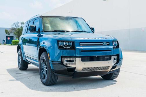 2022 Land Rover Defender 110 X-Dynamic SE