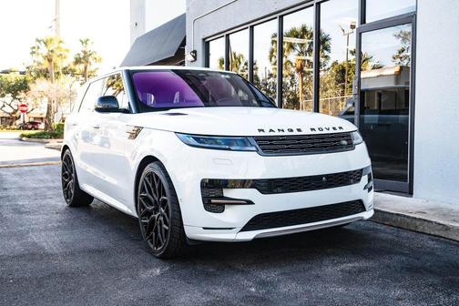 2023 Land Rover Range Rover Sport SE