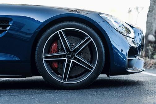 2018 Mercedes-Benz AMG GT R