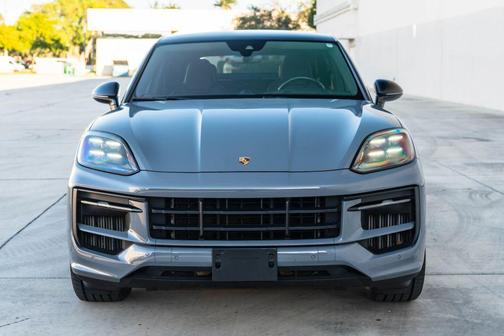 2024 Porsche Cayenne S