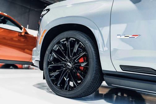 2025 Cadillac Escalade ESV V-Series