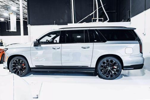 2025 Cadillac Escalade ESV V-Series