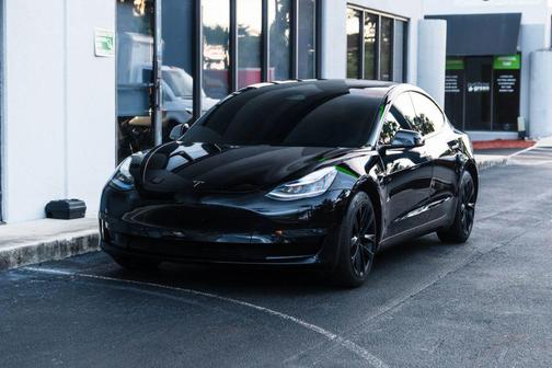 2020 Tesla Model 3 Long Range