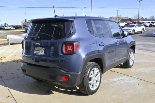 2023 Jeep Renegade Latitude