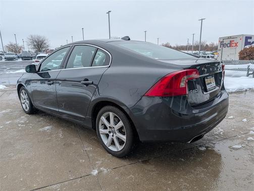 2016 Volvo S60 T5 Drive-E Premier