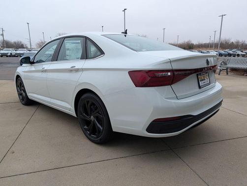 2026 Volkswagen Jetta 1.4T SE