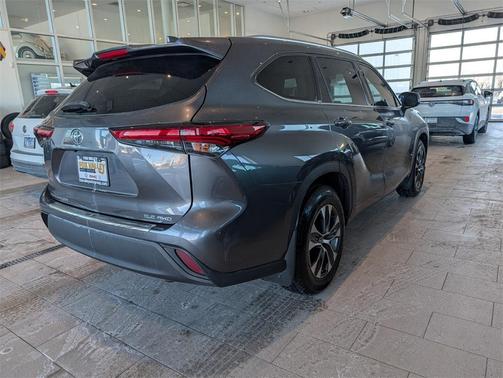 2020 Toyota Highlander XLE