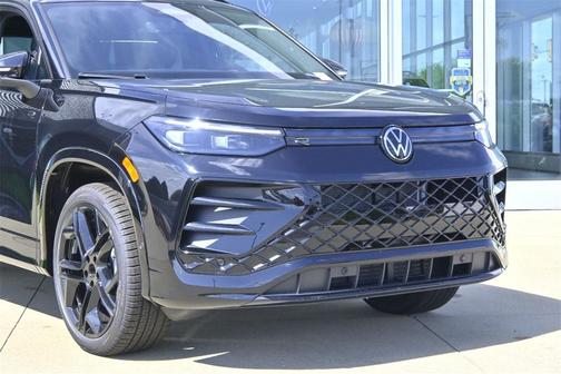 2025 Volkswagen Tiguan 2.0T SE R-Line Black 4MOTION