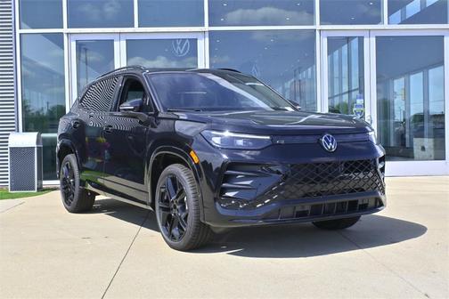 2025 Volkswagen Tiguan 2.0T SE R-Line Black 4MOTION