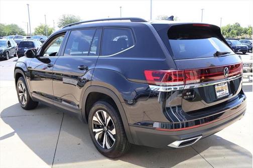 2024 Volkswagen Atlas 2.0T SE