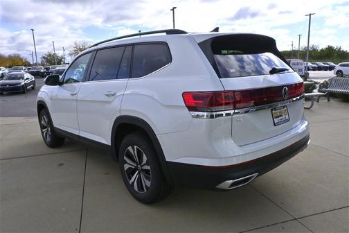 2026 Volkswagen Atlas 2.0T SE