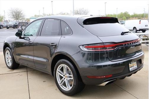 2021 Porsche Macan Base