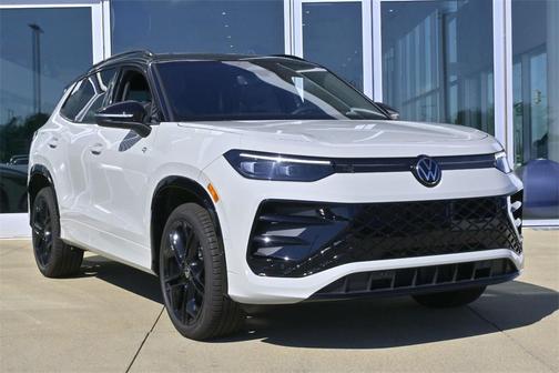 2025 Volkswagen Tiguan 2.0T SE R-Line Black 4MOTION
