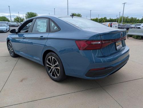 Monterey Blue Pearl 2026 Volkswagen Jetta 1.4T S