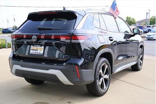2025 Volkswagen Tiguan 2.0T SE 4MOTION