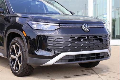 2025 Volkswagen Tiguan 2.0T SE 4MOTION