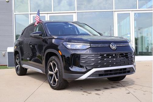 2025 Volkswagen Tiguan 2.0T SE 4MOTION