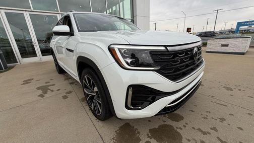 Opal White 2025 Volkswagen Atlas 2.0T SEL Premium R-Line 4MOTION