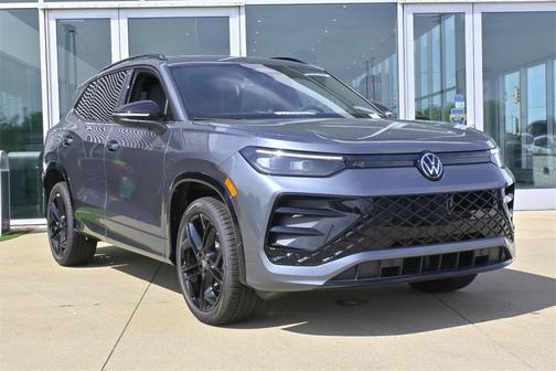 2025 Volkswagen Tiguan 2.0T SE R-Line Black 4MOTION