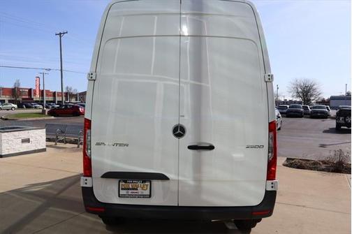 2022 Mercedes-Benz Sprinter 2500 Standard Roof