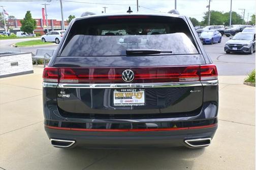 2025 Volkswagen Atlas 2.0T SE
