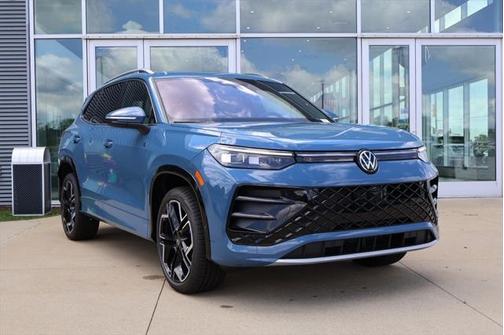 2025 Volkswagen Tiguan 2.0T SEL R-Line 4MOTION