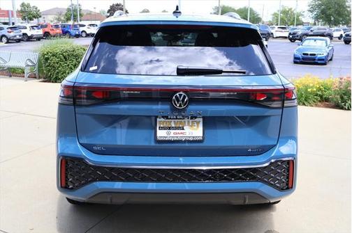 2025 Volkswagen Tiguan 2.0T SEL R-Line 4MOTION