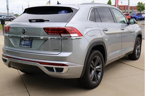 2022 Volkswagen Atlas Cross Sport 2.0T SEL