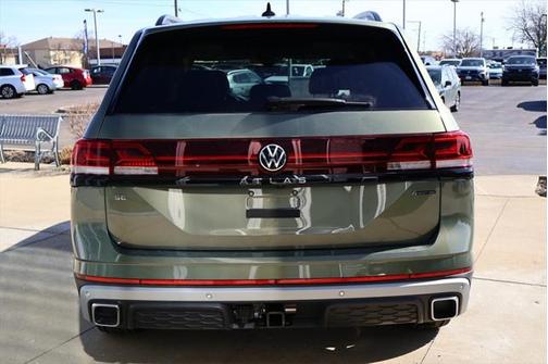 2025 Volkswagen Atlas 2.0T Peak Edition