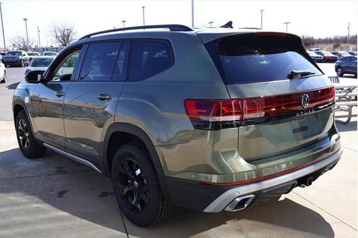 2025 Volkswagen Atlas 2.0T Peak Edition