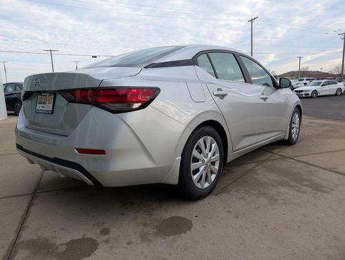 Brilliant Silver Metallic 2021 Nissan Sentra S