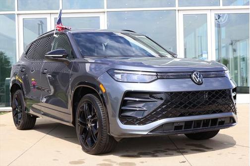 2025 Volkswagen Tiguan 2.0T SE R-Line Black 4MOTION