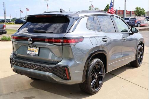 2025 Volkswagen Tiguan 2.0T SE R-Line Black 4MOTION