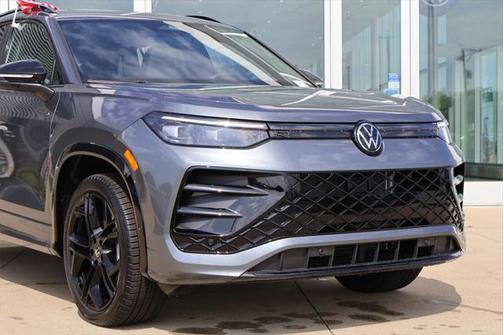 2025 Volkswagen Tiguan 2.0T SE R-Line Black 4MOTION