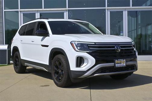 2025 Volkswagen Atlas 2.0T Peak Edition