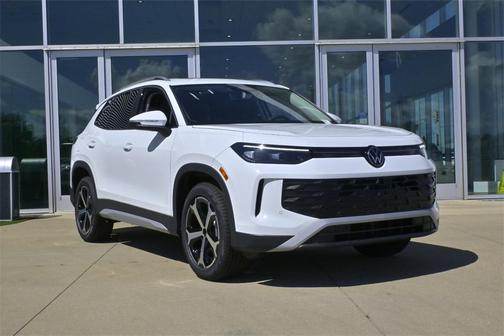 2025 Volkswagen Tiguan 2.0T SE 4MOTION