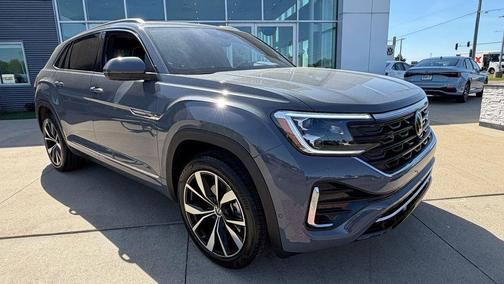pure gray 2026 Volkswagen Atlas Cross Sport 2.0T SEL Premium